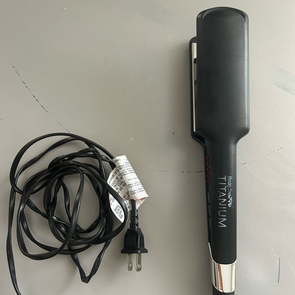 Black Titanium Hair Straightener